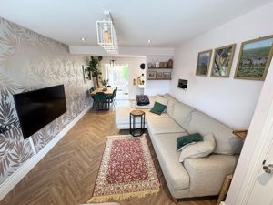 Photo 11- click for photo gallery